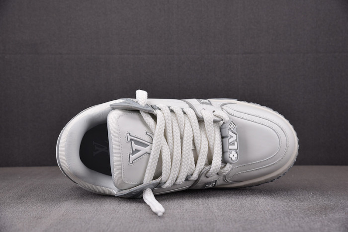 L1VV TRAINER