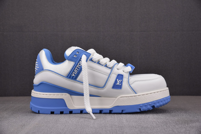L1VV TRAINER