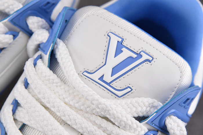 L1VV TRAINER