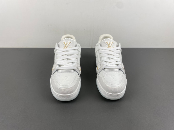 L1VV TRAINER