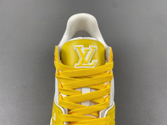 L1VV TRAINER