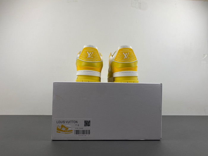 L1VV TRAINER