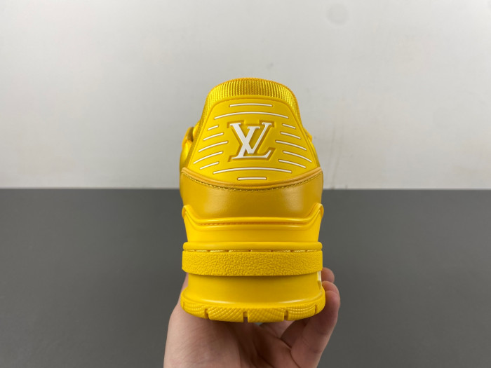 L1VV TRAINER