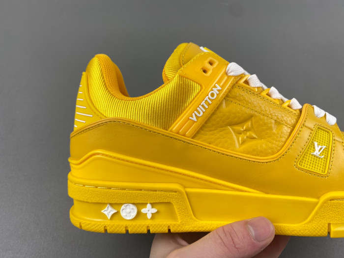 L1VV TRAINER