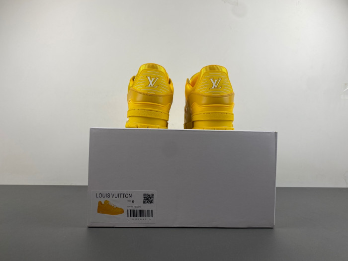 L1VV TRAINER