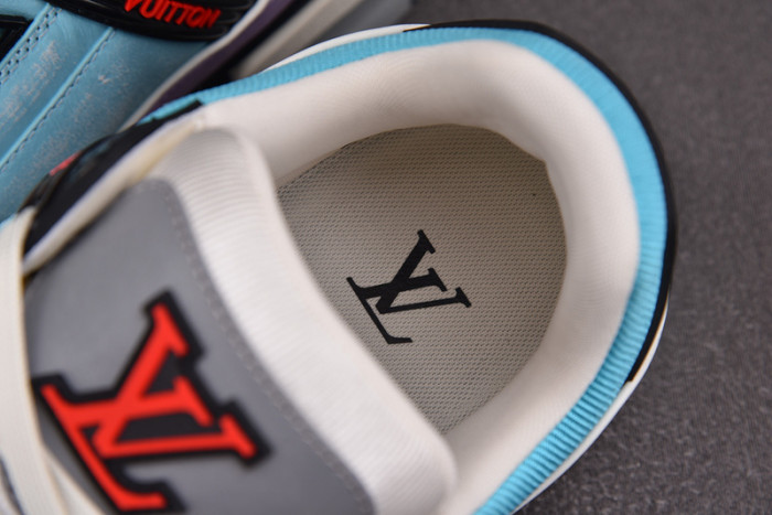 L1VV TRAINER