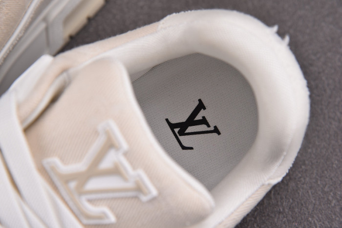 L1VV TRAINER