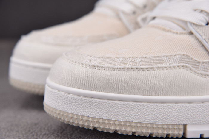 L1VV TRAINER