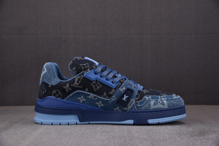 L1VV TRAINER