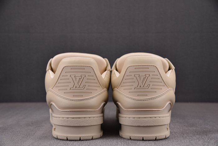 L1VV TRAINER