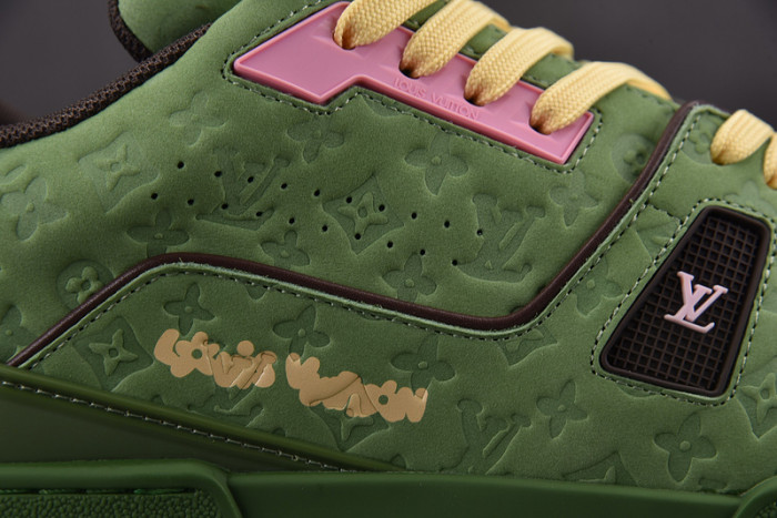 L1VV TRAINER