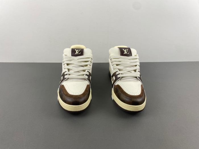 L1VV TRAINER