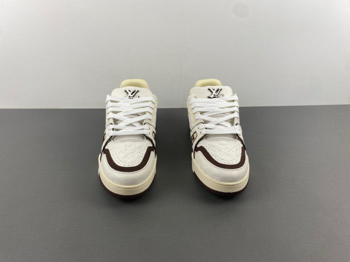 L1VV TRAINER