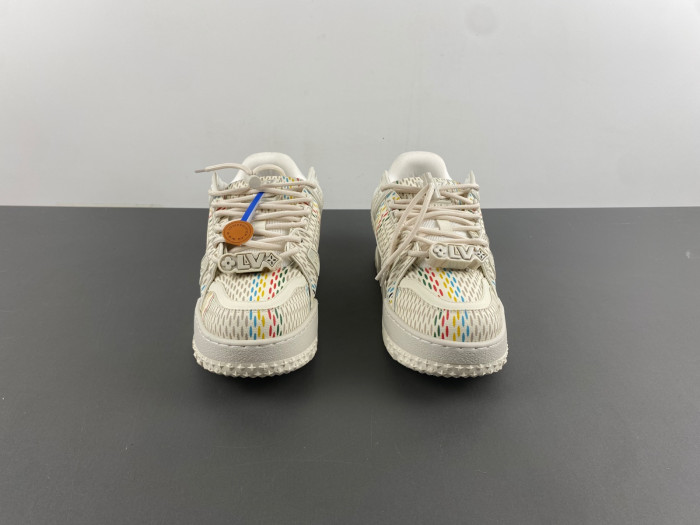 L1VV TRAINER