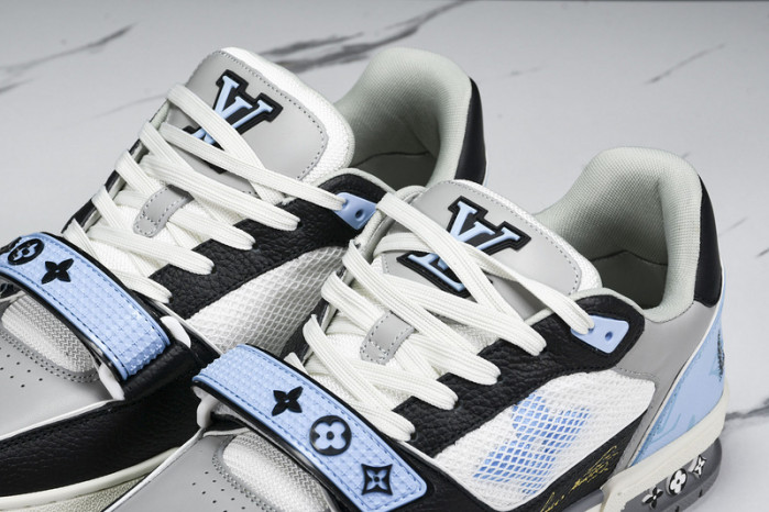 L1VV TRAINER
