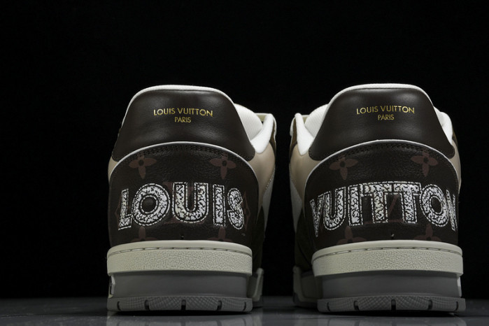 L1VV TRAINER