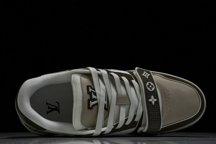 L1VV TRAINER