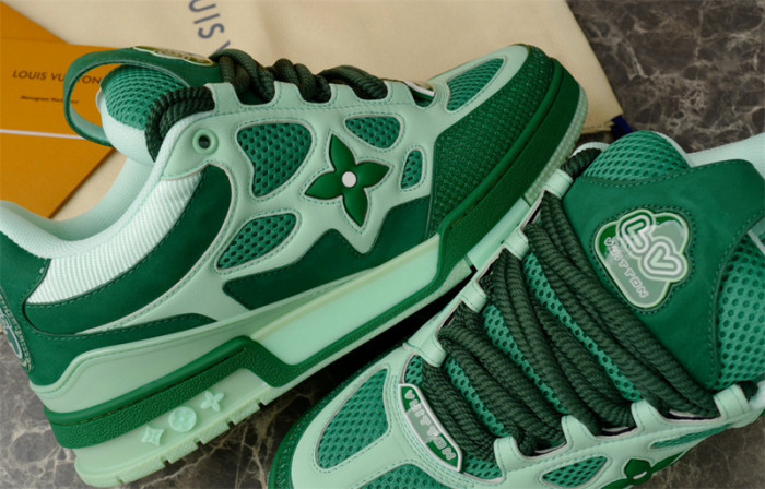 L1VV TRAINER