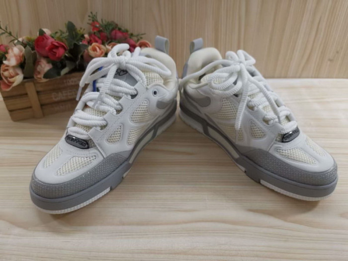 L1VV TRAINER