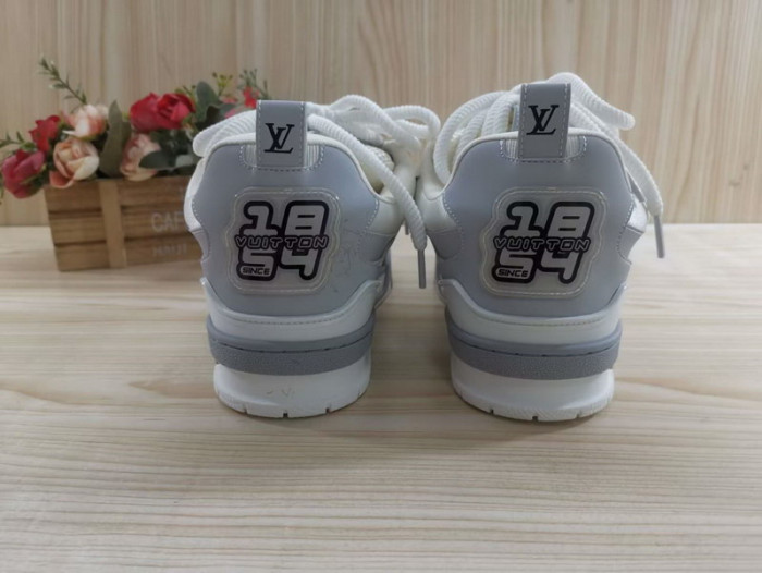L1VV TRAINER
