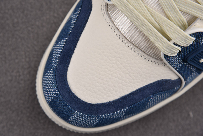 L1VV TRAINER