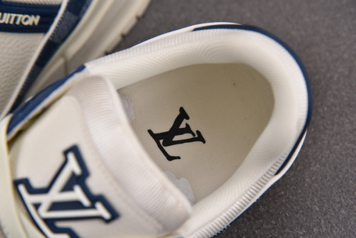 L1VV TRAINER