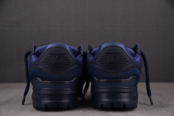 L1VV TRAINER
