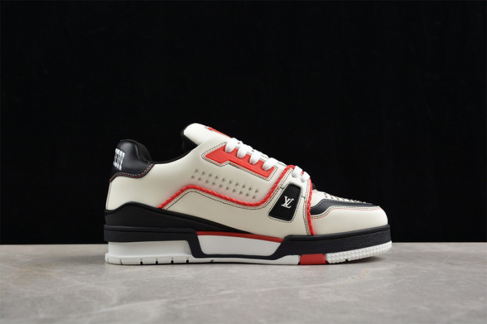 L1VV TRAINER