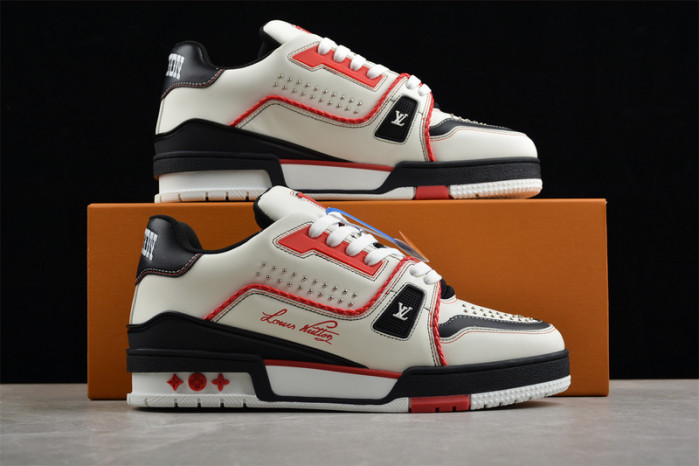 L1VV TRAINER