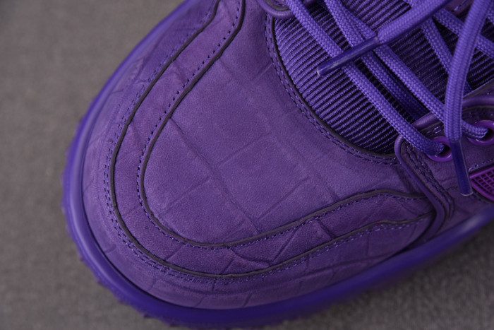 L1VV TRAINER