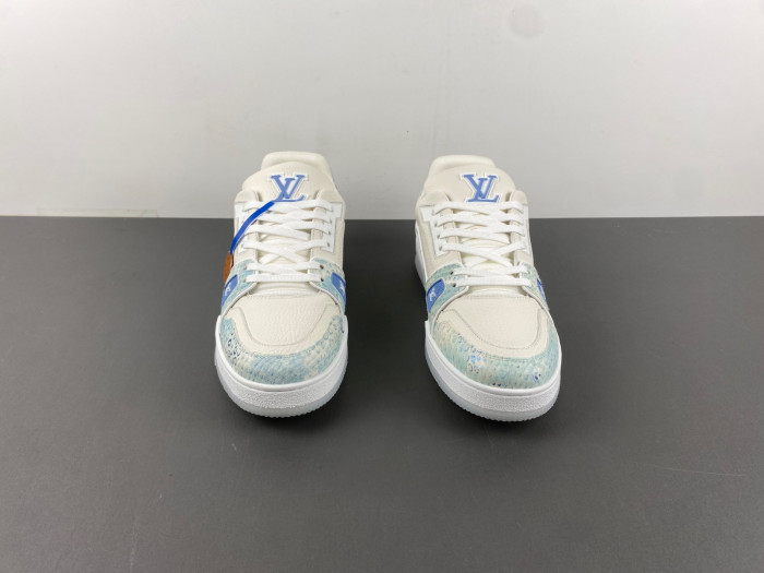 L1VV TRAINER