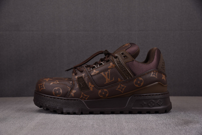 L1VV TRAINER