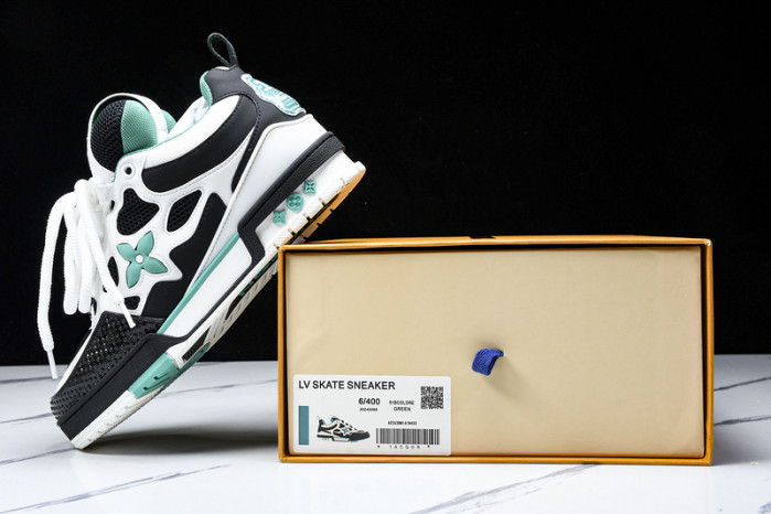 L1VV TRAINER