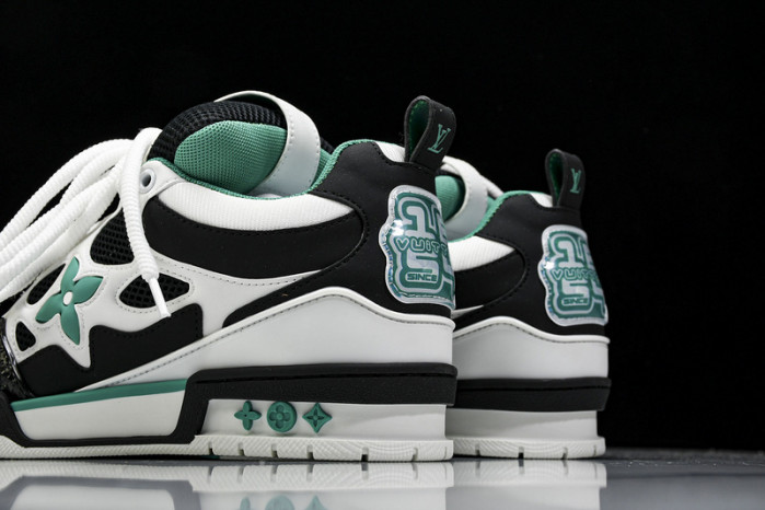 L1VV TRAINER