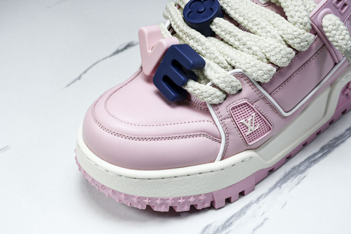L1VV TRAINER