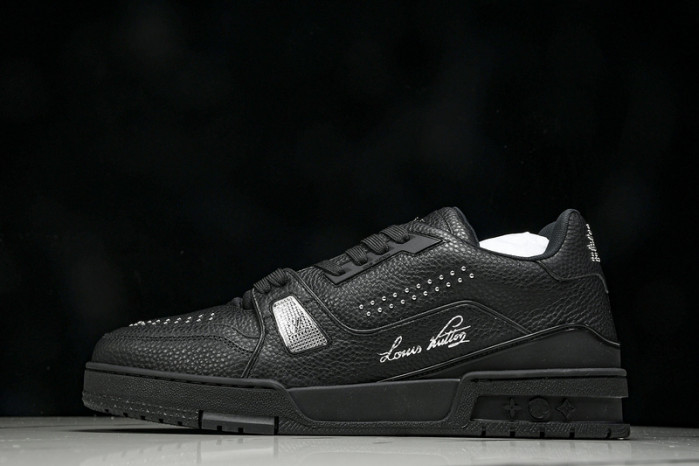 L1VV TRAINER