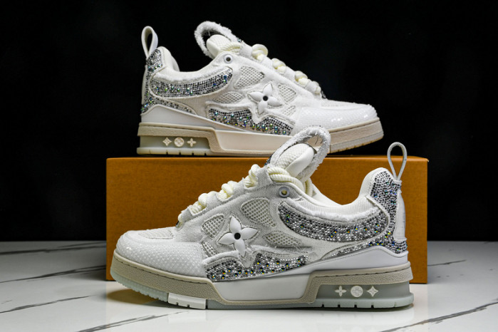L1VV TRAINER
