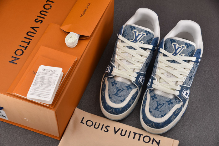 L1VV TRAINER