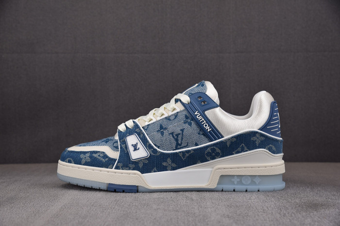 L1VV TRAINER