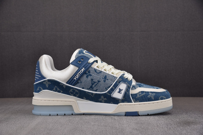 L1VV TRAINER