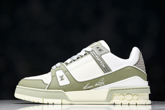 L1VV TRAINER