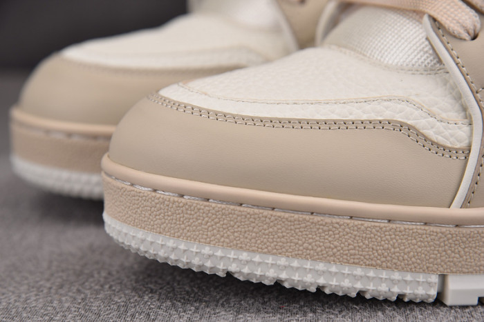 L1VV TRAINER