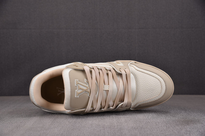 L1VV TRAINER