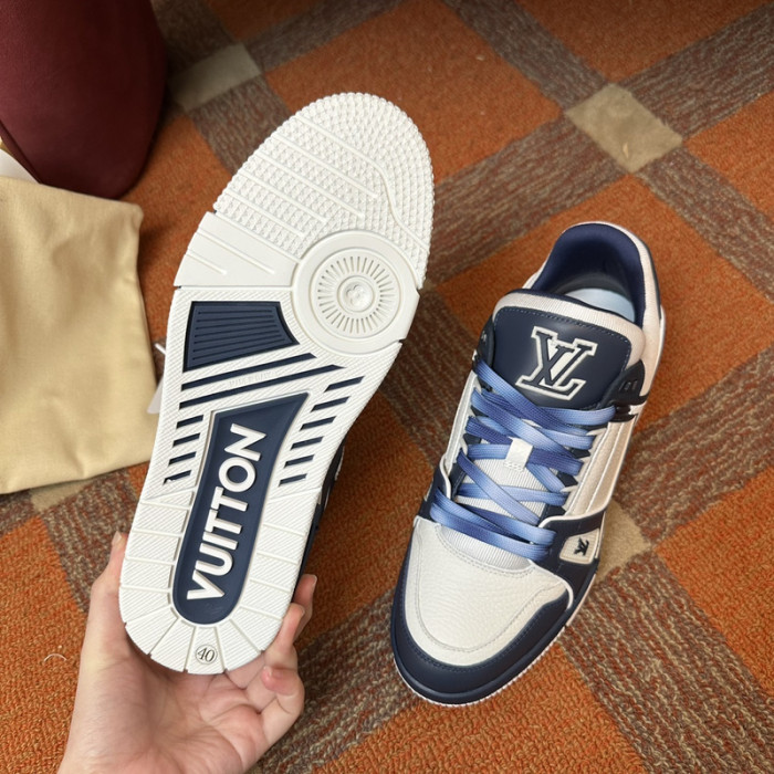L1VV TRAINER