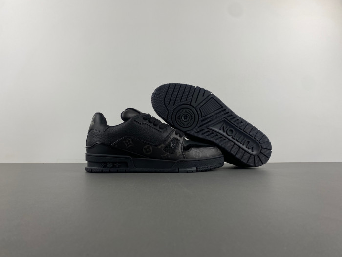 L1VV TRAINER
