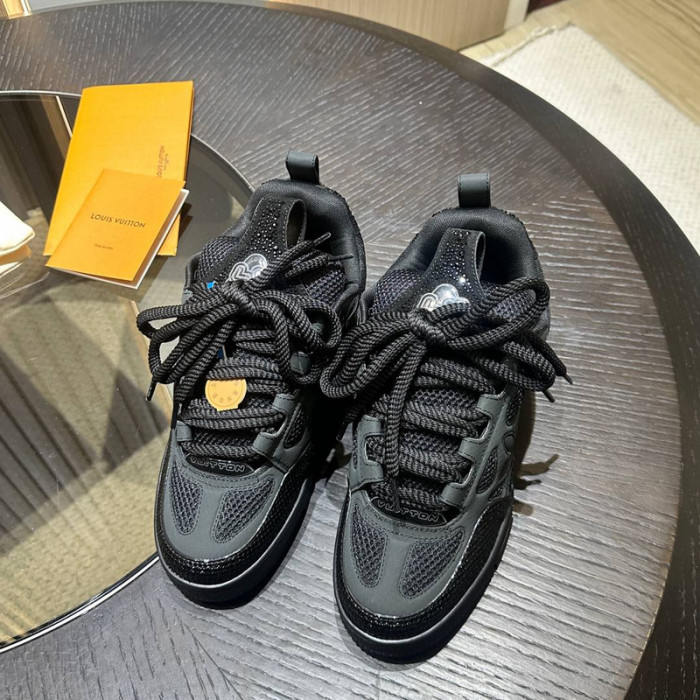 L1VV TRAINER
