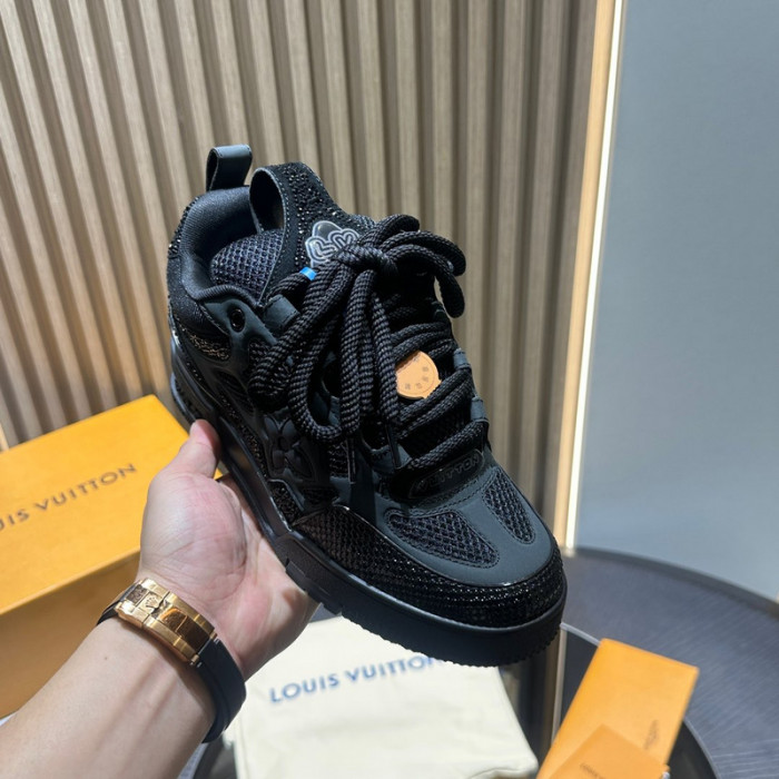 L1VV TRAINER