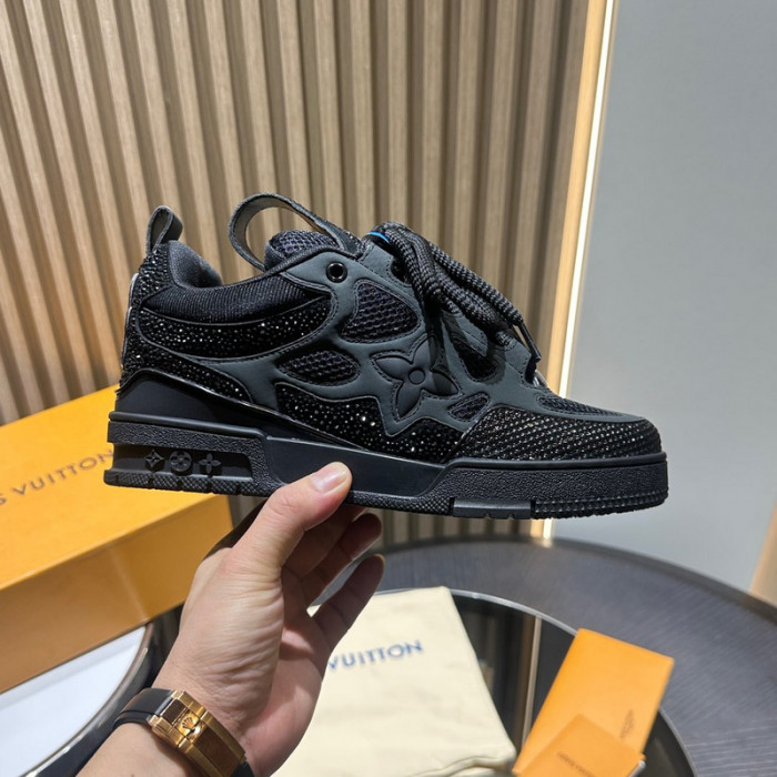 L1VV TRAINER