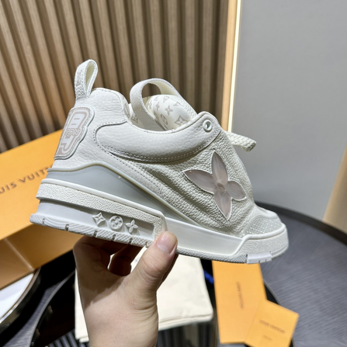 L1VV TRAINER