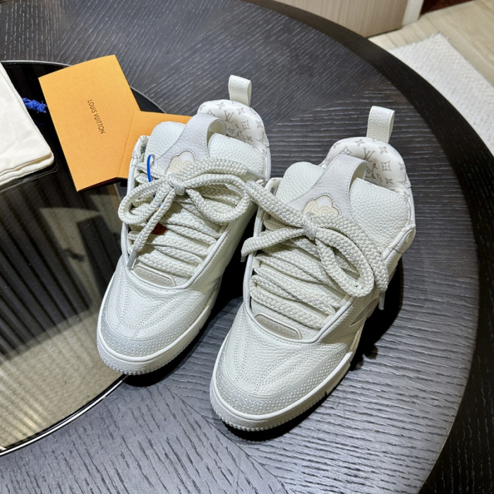 L1VV TRAINER